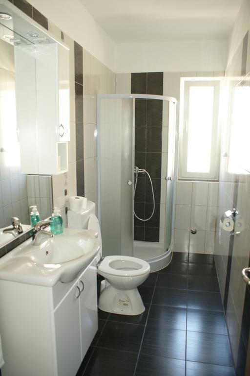 Apartments Martina Bibinje Kamer foto