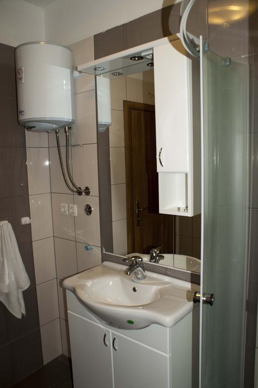 Apartments Martina Bibinje Buitenkant foto