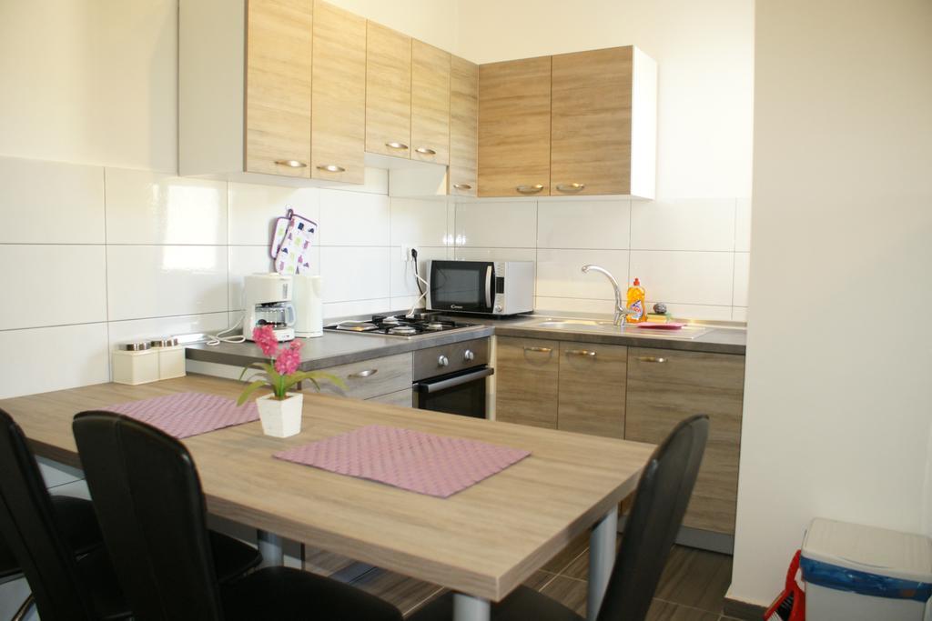 Apartments Martina Bibinje Buitenkant foto